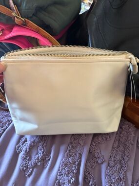 Italian Leather White Zip Cosmetic Pouch - Elegant Travel Case new with tags